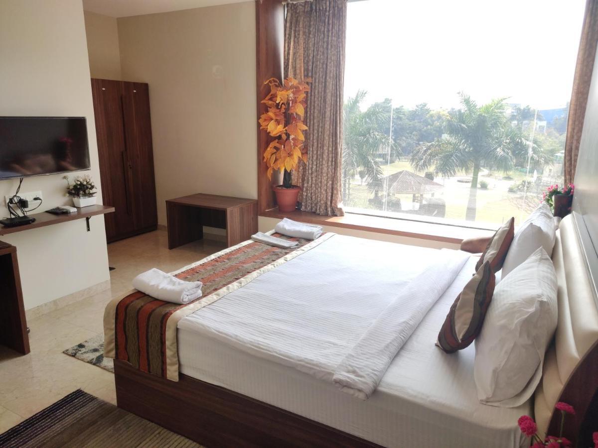 Visawa Palace Nanded Eksteriør billede